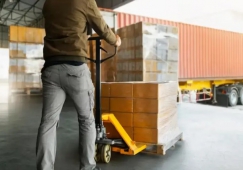 安排貨車裝貨要注意什么-物流裝車高效裝載降低成本